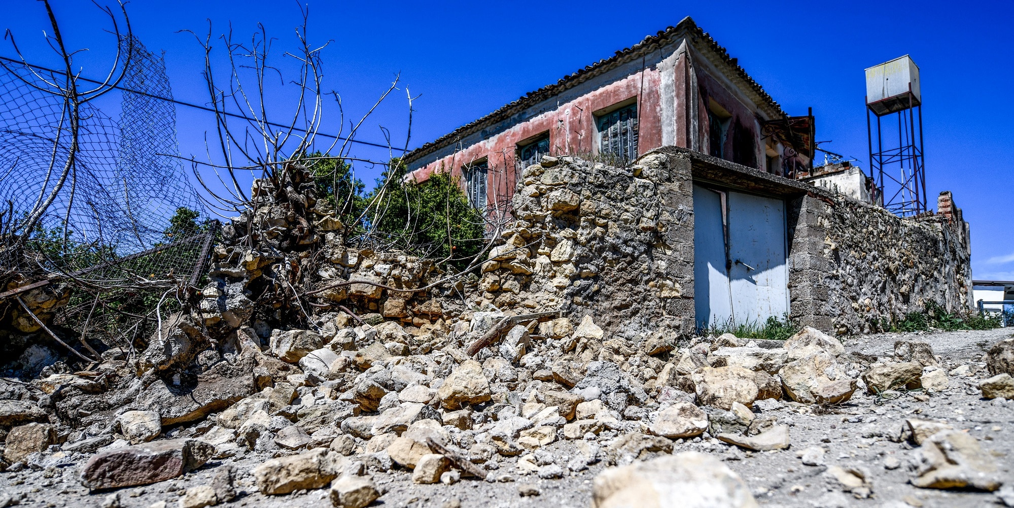 Ζημιές προκάλεσε ο σεισμός στο Ιόνιο