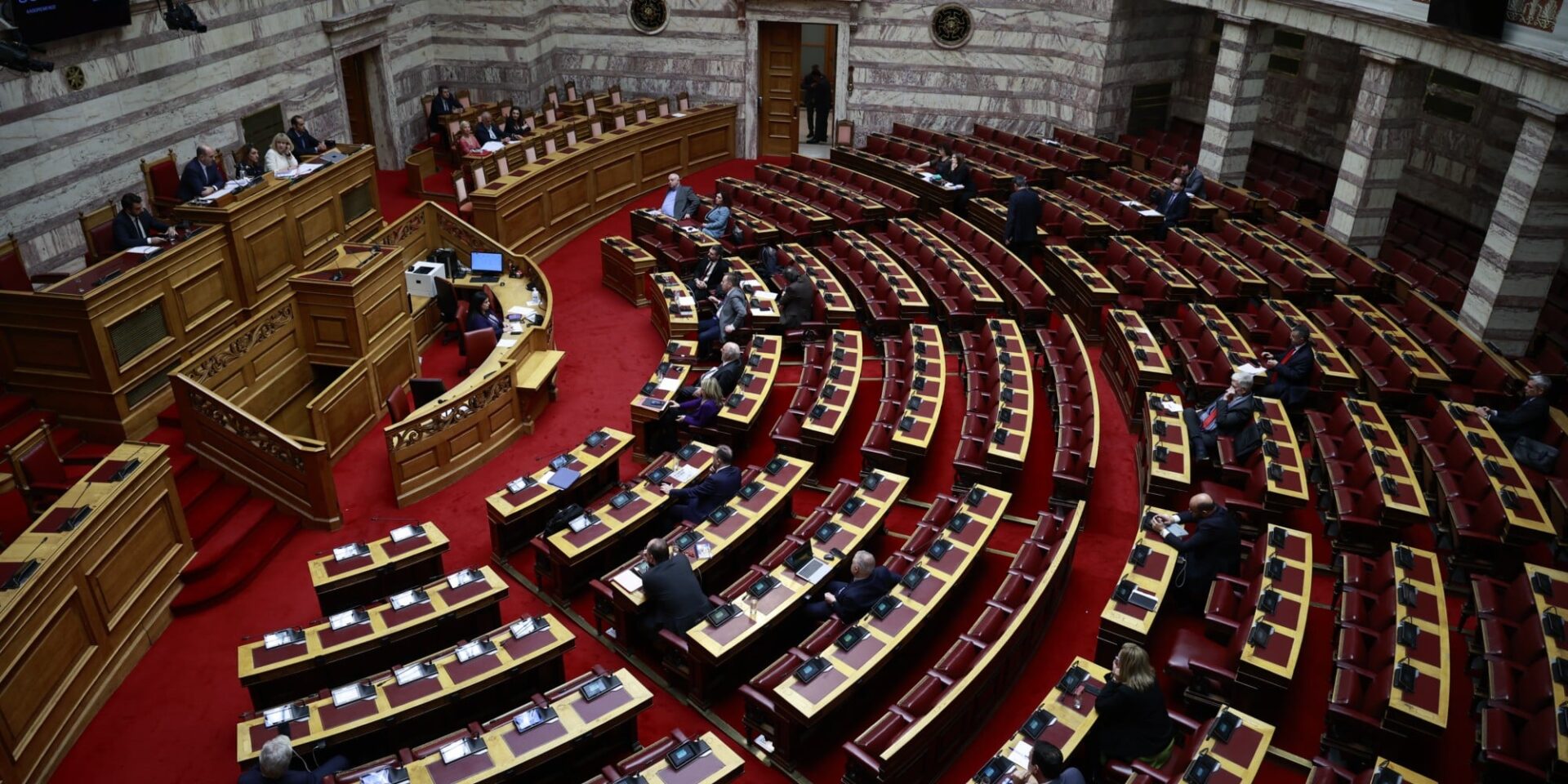 Η ολομέλεια της Βουλής