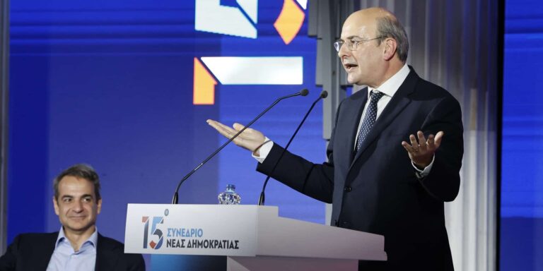 Στο Πήλιο ο Χατζηδάκης για την αποκατάσταση των ζημιών από τις πλημμύρες – Ταξίδεψε με τον «Μουτζούρη»