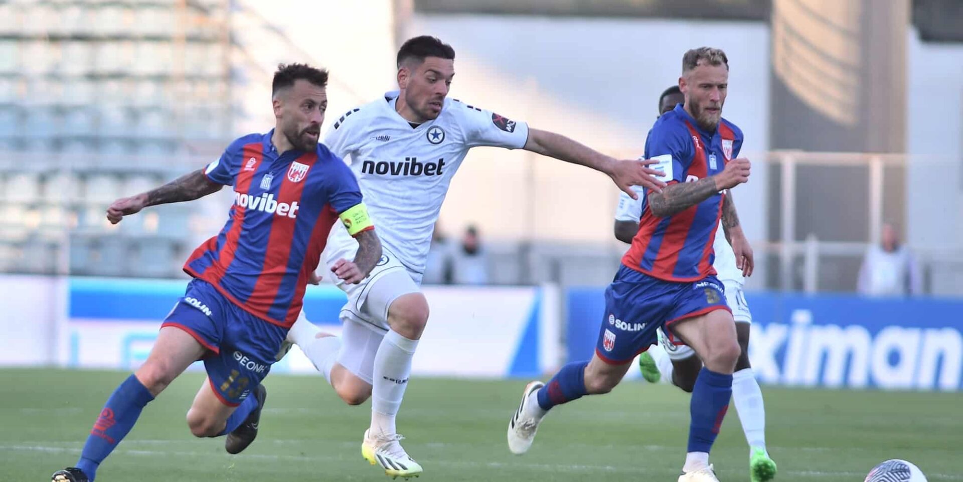 Φάση από το Βόλος-Ατρόμητος για τη Super League