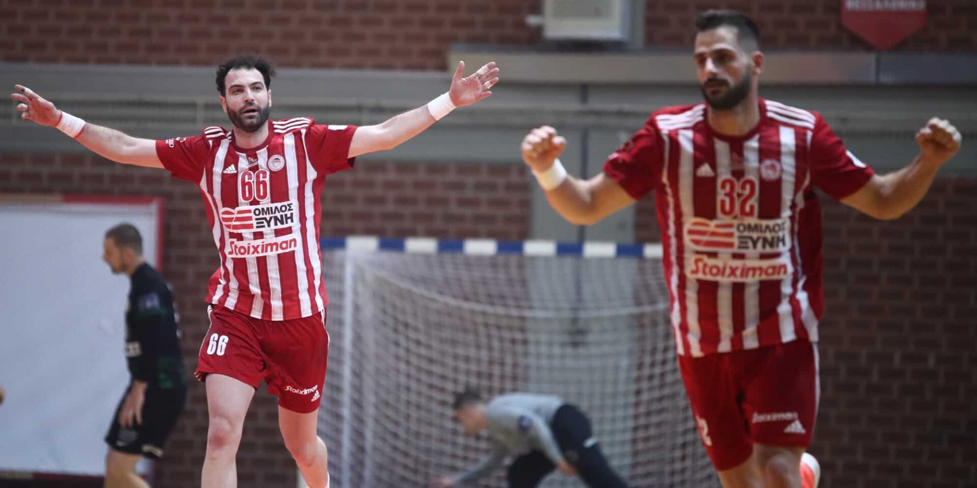 Ο Ολυμπιακός απέκλεισε τη Φερεντσβάρος στο χάντμπολ
