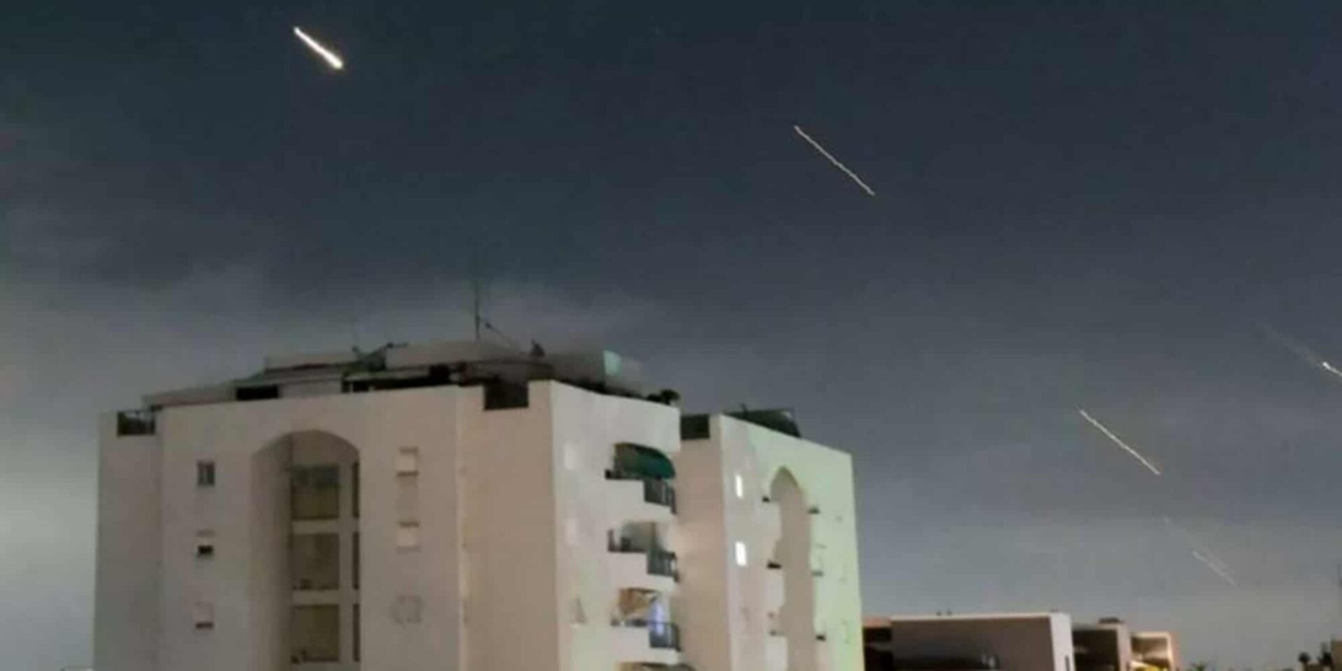 Εικόνα από το Ισραήλ την ώρα της επίθεσης του Ιράν