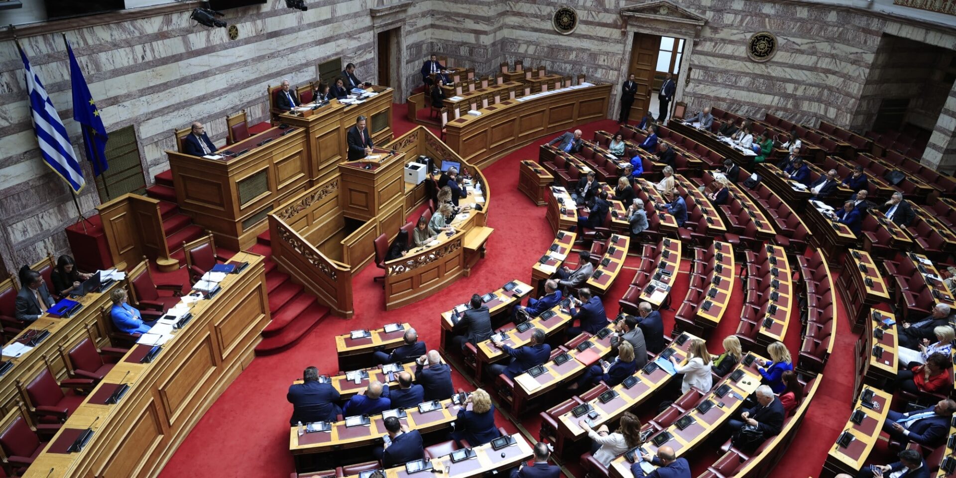 Η ολομέλεια της Βουλής