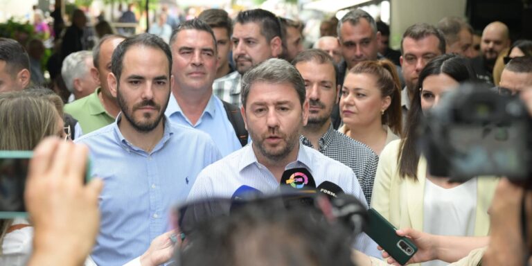 Ανδρουλάκης: «Στη Θεσσαλία αποδείχθηκε περίτρανα η ανικανότητα του επιτελικού κράτους της ΝΔ»
