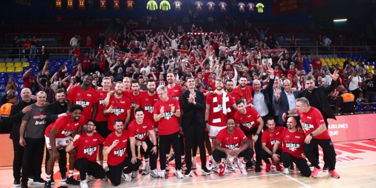 Απίθανη σεζόν: Ο Ολυμπιακός έχει φτάσει στους «4» έξι ευρωπαϊκών διοργανώσεων σε ποδόσφαιρο, μπάσκετ, βόλεϊ, χάντμπολ