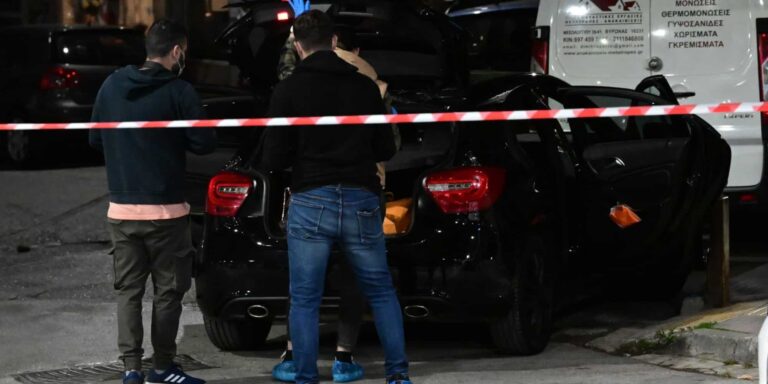 Έγκλημα στον Βύρωνα: Άγριο ξεκαθάρισμα της αλβανικής μαφίας πίσω από τη δολοφονία του 32χρονου – Το παιδί του φώναζε «βοήθεια ο μπαμπάς μου»
