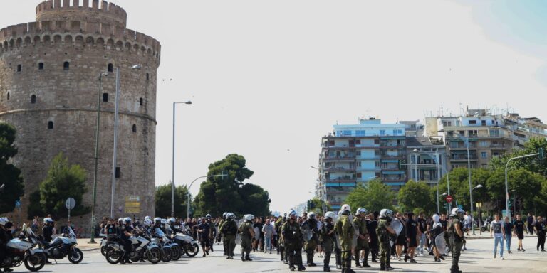 Θεσσαλονίκη: Συνελήφθη οπαδός του ΠΑΟΚ με σπαθί πριν το ντέρμπι με τον Άρη! 