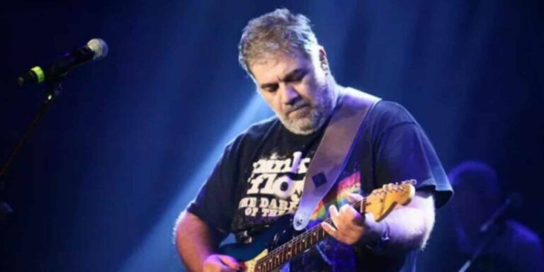 Ο Δημήτρης Σταρόβας έπεσε θύμα διαδικτυακής απάτης: «Προσοχή δεν είμαι εγώ»