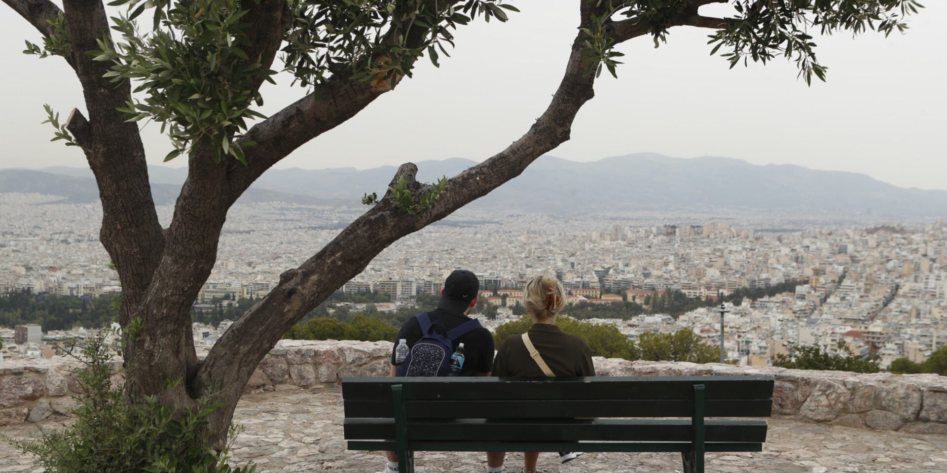 Συννεφιασμένος ο καιρός με αφρικανική σκόνη στην Αθήνα