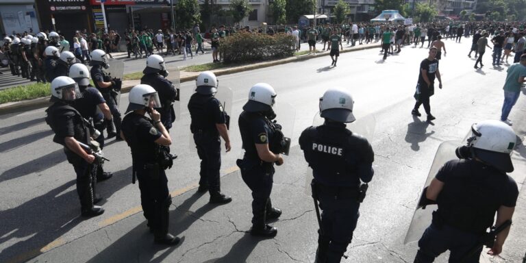 Παναθηναϊκός: Συνελήφθησαν 12 οπαδοί εντός και εκτός Λεωφόρου – Ποιες κατηγορίες τους βαραίνουν