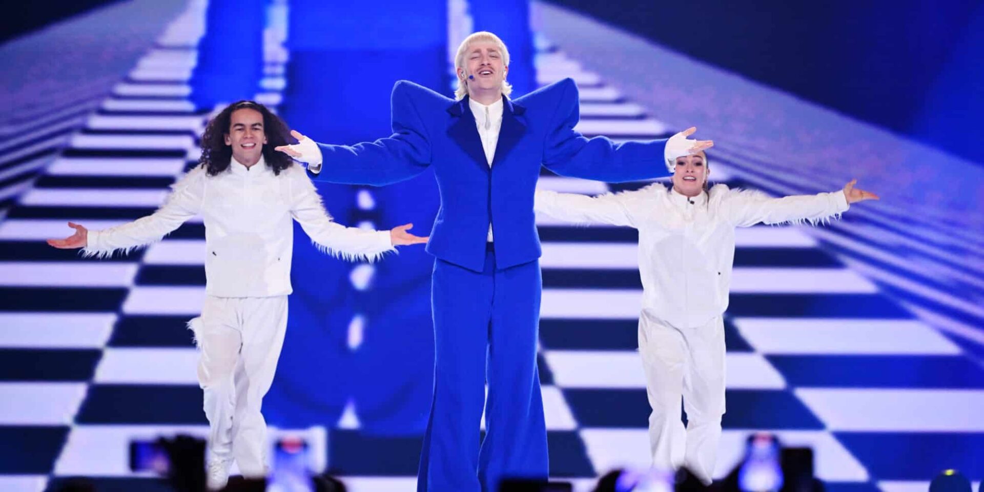 Ο τραγουδιστής της Ολλανδίας στην Eurovision