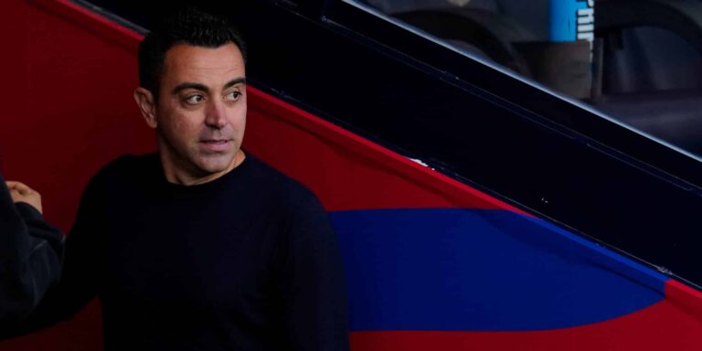 Ο Τσάβι έμαθε στο νοσοκομείο πως απολύθηκε από την Μπαρτσελόνα!