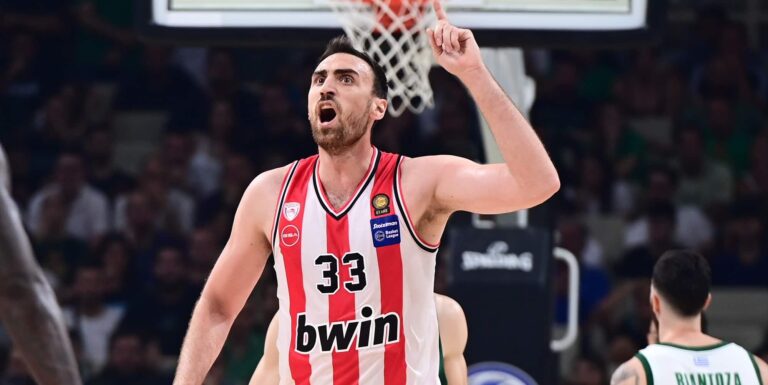 Basket League: Break με το καλημέρα ο Ολυμπιακός, με μαγικό Μιλουτίνοφ κέρδισε (84-89) τον Παναθηναϊκό μέσα στο ΟΑΚΑ κι έκανε το 1-0 στους τελικούς!