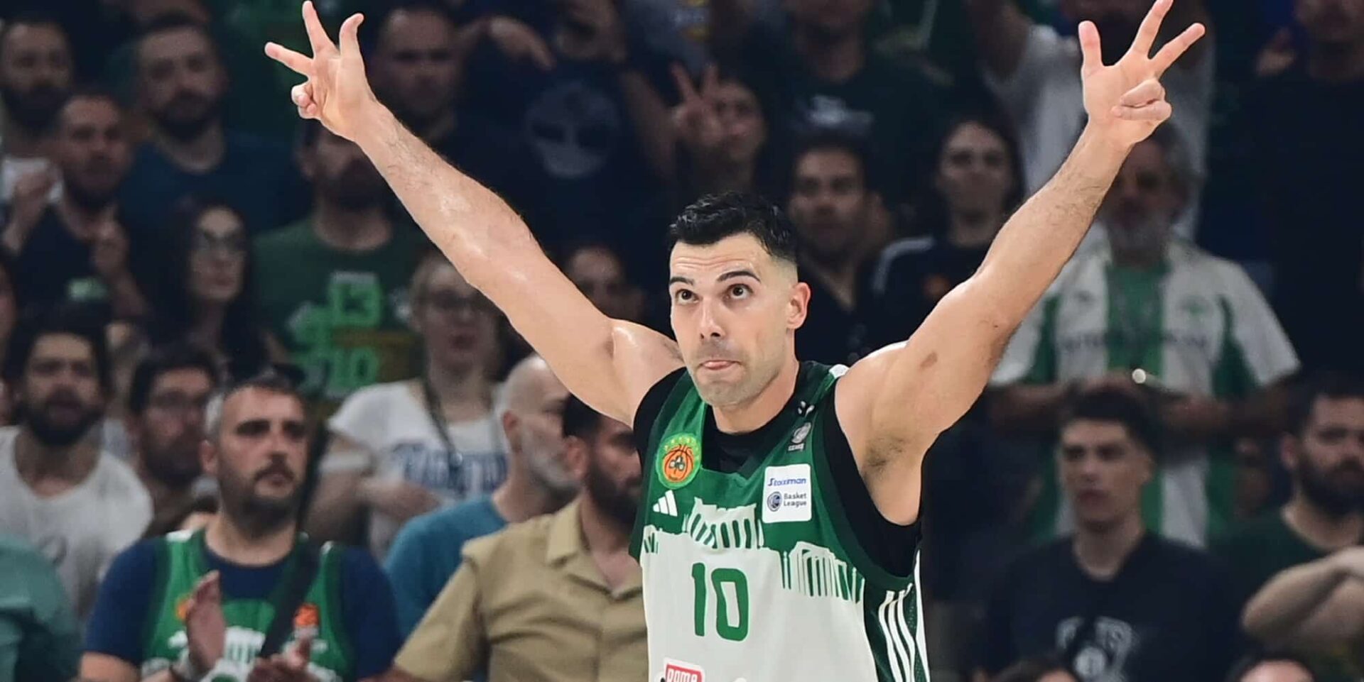 Ο Κώστας Σλούκας στο Παναθηναϊκός-Ολυμπιακός