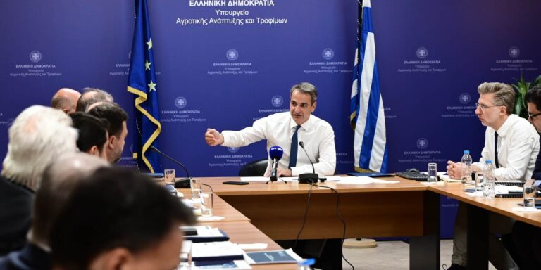Παράταση στο πρόγραμμα για φθηνό ρεύμα στους αγρότες ανακοίνωσε ο Μητσοτάκης – «Επιδοτήσεις μόνο σε όσους τις δικαιούνται»