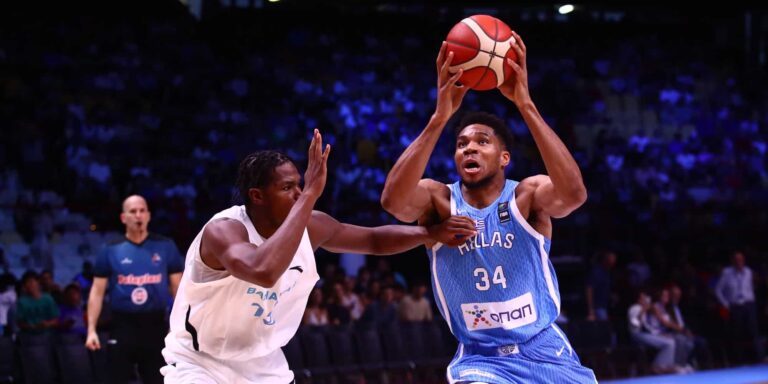 ESPN: Ο Αντετοκούνμπο στην 11η θέση των κορυφαίων παικτών του 21ου αιώνα