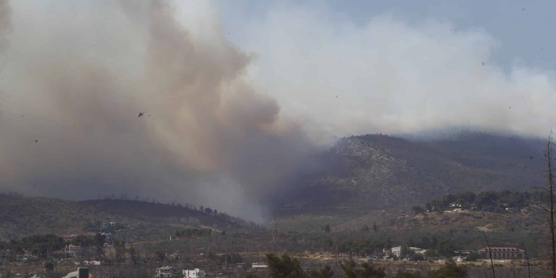 Φωτιά στην Πάρνηθα