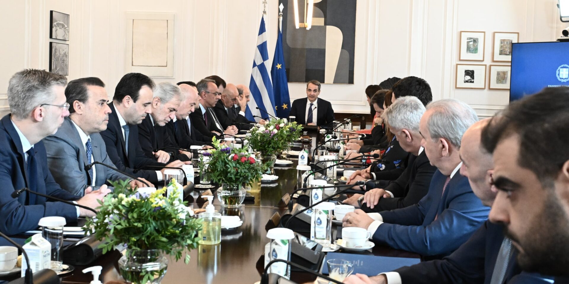 Υπουργικό Συμβούλιο με τον Κυριάκο Μητσοτάκη