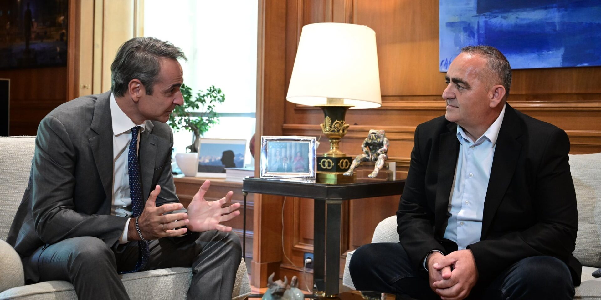 Ο Κυριάκος Μητσοτάκης με τον Φρέντι Μπελέρη