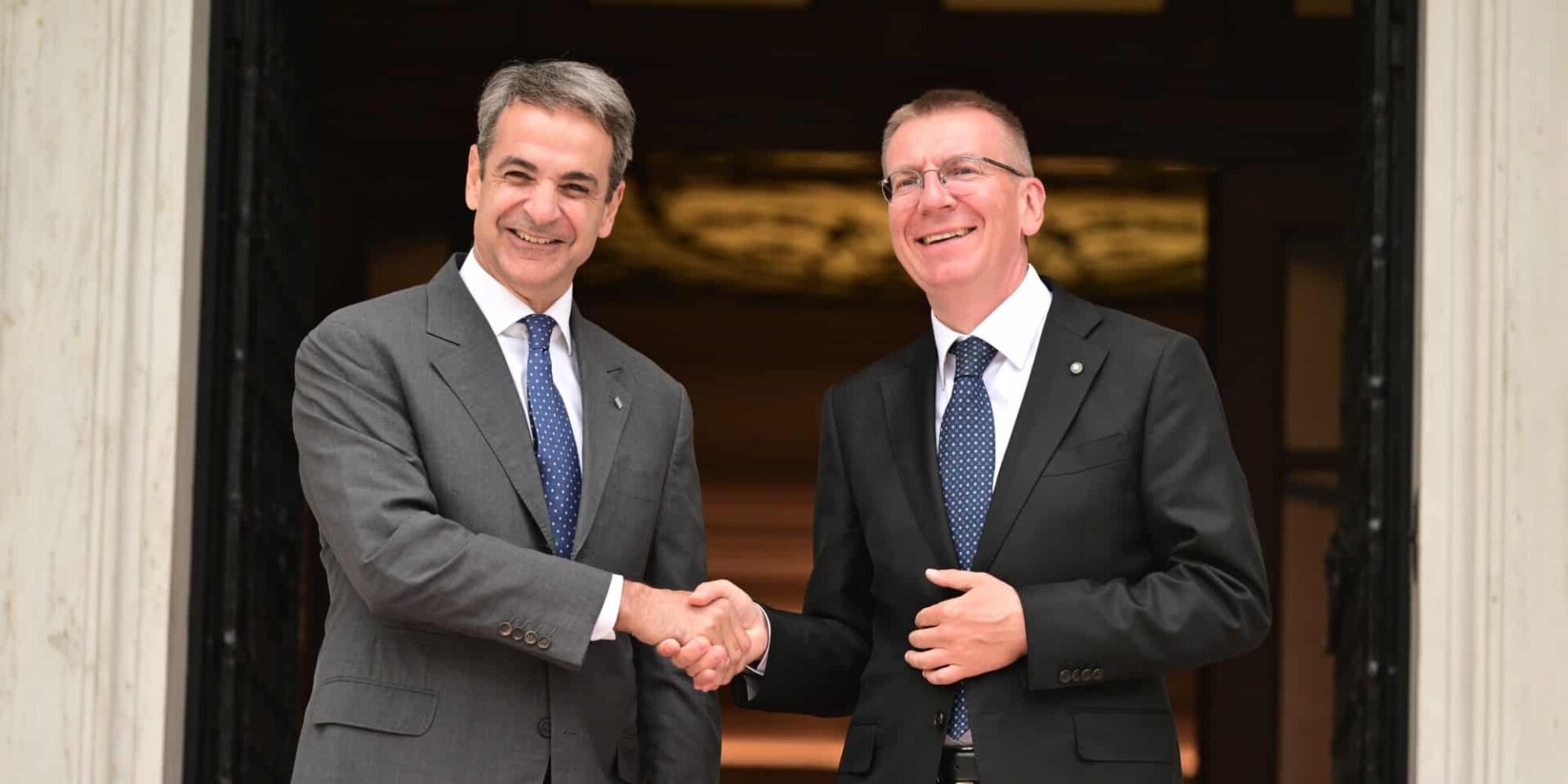 Ο Μητσοτάκης συναντήθηκε με τον πρόεδρο της Λετονίας