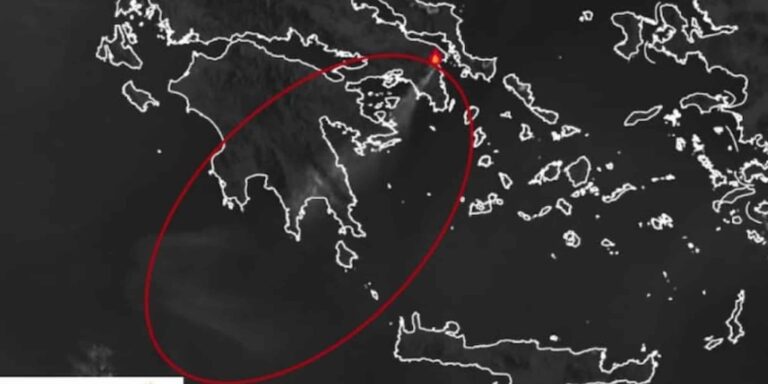 Φωτιά στην Αττική: O καπνός από την πυρκαγιά έχει ήδη διανύσει 300χλμ. (χάρτης)