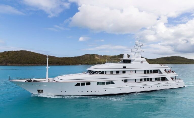 Ο Tommy Hilfiger πούλησε το mega yacht «Flag» σε Ελληνα εφοπλιστή – Στα 39,5 εκατ. ευρώ το deal! (εικόνες)