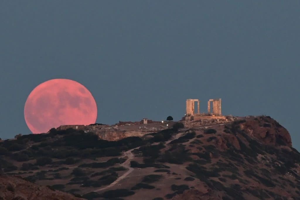 Το Φεγγάρι του Οξύρυγχου στο Σούνιο