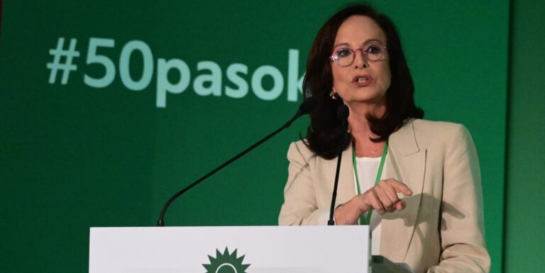 Διαμαντοπούλου: «Συγχαρητήρια στον Ανδρουλάκη, ήταν μεγάλη νίκη»