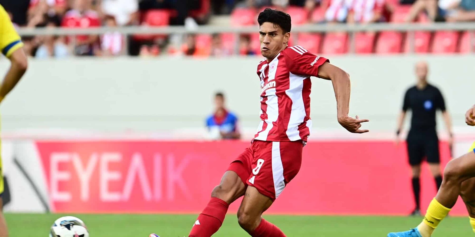 Φάση από το Ολυμπιακός-Παναιτωλικός για τη Super League