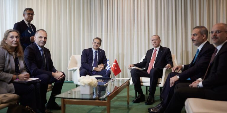 Συνάντηση Μητσοτάκη-Ερντογάν: Πώς αποτιμά η Αθήνα το τετ α τετ των δύο ηγετών