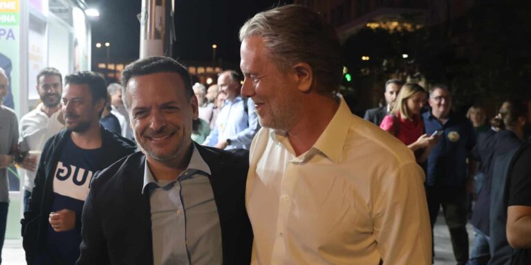 Εκλογές στο ΠΑΣΟΚ: Καθαρή πρωτιά για Νίκο Ανδρουλάκη – «Θρίλερ» για τη 2η θέση, στις 1.699 ψήφους η διαφορά Δούκα-Γερουλάνου!