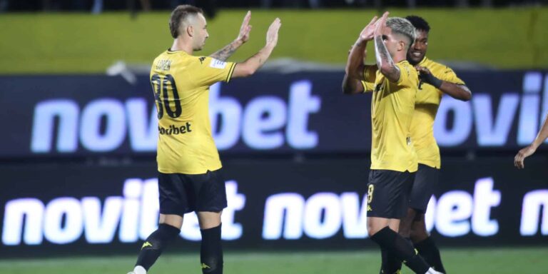 Super League: Φοβερός Άρης, καθάρισε (2-0) τη Λαμία και πάτησε κορυφή!