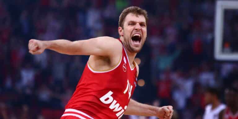 Euroleague: Επέστρεψε ο καλός Ολυμπιακός, κέρδισε (79-69) τη Ρεάλ Μαδρίτης στο κατάμεστο ΣΕΦ!