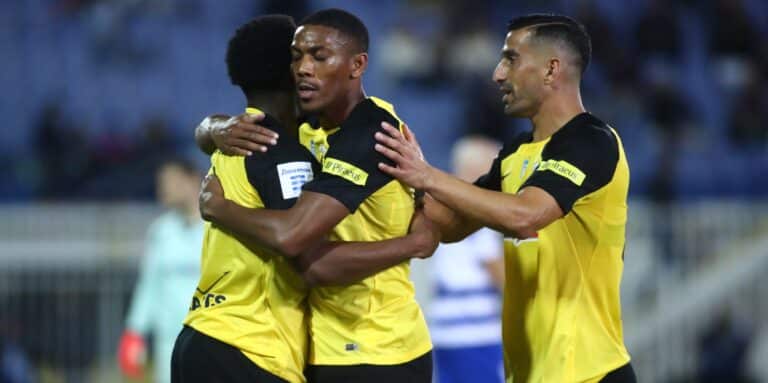 Super League: Η ΑΕΚ με Λιβάι Γκαρσία κέρδισε (0-1) τον Ατρόμητο κι επέστρεψε στα τρίποντα!
