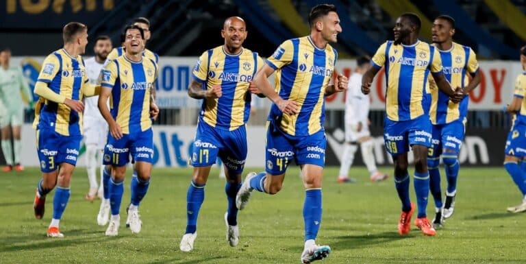 Super League: Τρομερός Αστέρας Τρίπολης, κέρδισε (3-0) τον ΟΦΗ!