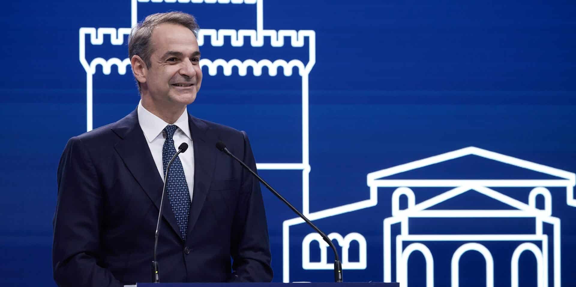 Ο Κυριάκος Μητσοτάκης στο Μετρό Θεσσαλονίκης