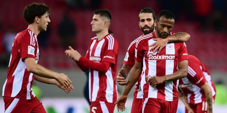 Super League: Μέτριος ο Ολυμπιακός, κέρδισε δύσκολα (1-0) τη Λαμία