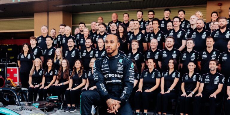 Formula 1: Η Mercedes αποχαιρετά τον Χάμιλτον – Το συγκινητικό βίντεο για τα 12 χρόνια κοινής πορείας