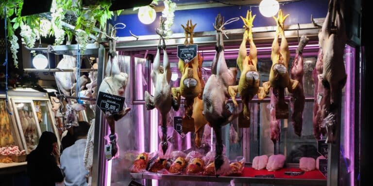 Ακριβότερο φέτος το Χριστουγεννιάτικο τραπέζι – Πού κυμαίνονται οι τιμές στα κρέατα