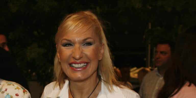 Σόφη Ζαννίνου: Θύμα διάρρηξης η γνωστή ηθοποιός – Έκλεψαν κοσμήματα αξίας 200.000 ευρώ από το σπίτι της στην Κηφισιά