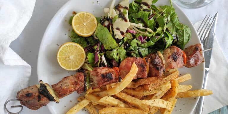 Taste Atlas: Η ελληνική κουζίνα στην κορυφή του κόσμου – Τα φαγητά που ξεχώρισαν
