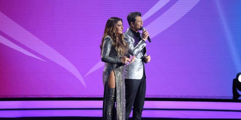 Eurovision 2025: Το εντυπωσιακό φόρεμα της Παπαρίζου έκλεψε την παράσταση στον ελληνικό τελικό – Είχε 200.000 κρύσταλλα 