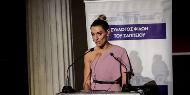 Ζέτα Δούκα: Η διαφορετική Πρωτοχρονιά με μπικίνι – «Εύχομαι το 2025 να καθαρίσει καθετί κακό» (εικόνες)