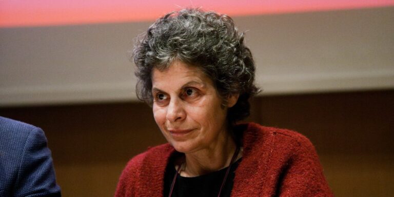 Μαργαρίτα Θεοδωράκη: «Μας φυγάδευσαν από την Ελλάδα την Πρωτομαγιά, πήγαμε εξορία με τον πατέρα μου»