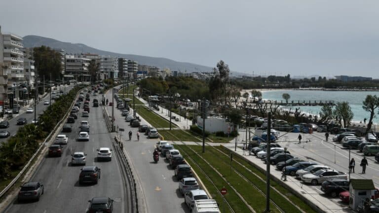 «Μπήκε στο αυτοκίνητό μου και φοβήθηκα για τη ζωή μου» – Μια ιστορία 4 λεπτών μου άλλαξε τον τρόπο που βλέπω τα πράγματα