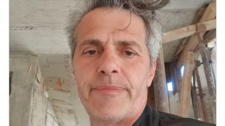 Ο Μάριος Αθανασίου αποκάλυψε πως δούλευε στην οικοδομή όλο τον χειμώνα (βίντεο)