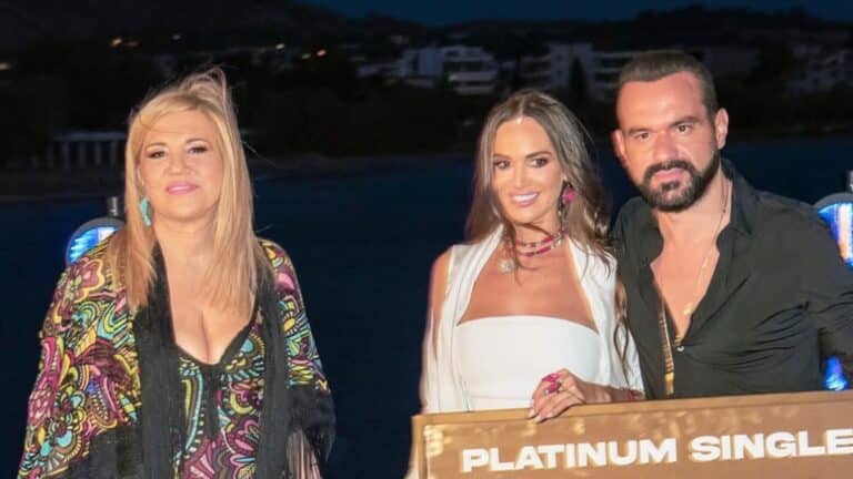 Η Ρία Ελληνίδου γιόρτασε με λαμπερό πάρτι την απονομή του δίσκου της – Οι celebrities που έδωσαν το παρών