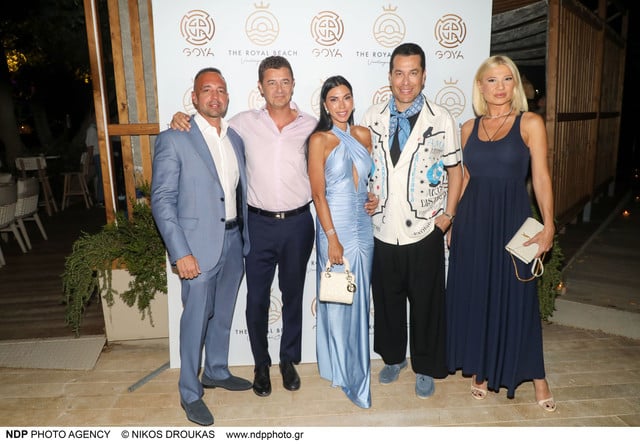 Λαμπερό opening για το «The Royal Beach & Goya Gastrobar» στη Βουλιαγμένη - Όλη η κοσμική Αθήνα στα εγκαίνια (εικόνες)