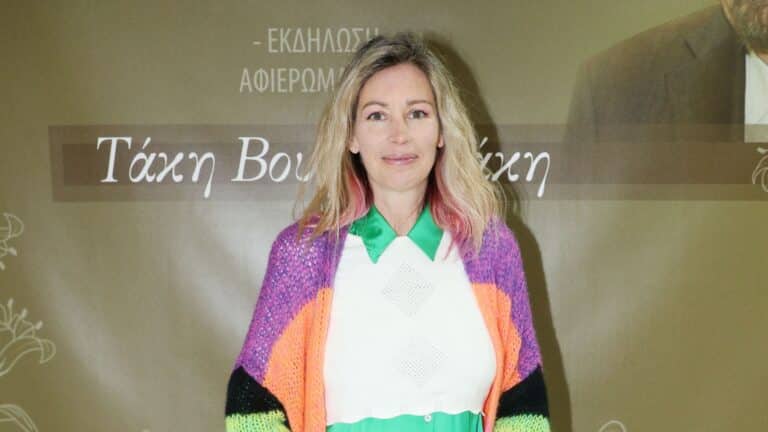 Άριελ Κωνσταντινίδη: «Δεν σε κάνει μόνο η μήτρα μάνα αλλά η πρόθεση, η αγκαλιά, η προσφορά και η δημιουργικότητα»