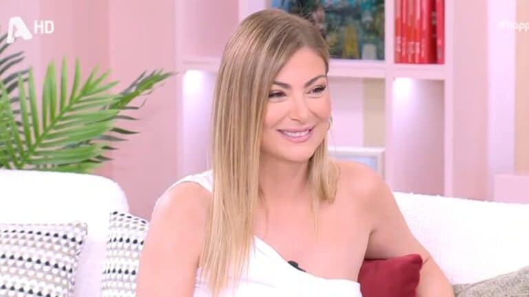 Δέσποινα Καμπούρη: «Κατά τύχη έχω επιβιώσει τόσα χρόνια στην τηλεόραση»